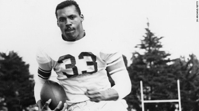Ollie Matson played 14 NFL seasons starting in the 1950s and suffered from dementia until his death in 2011.