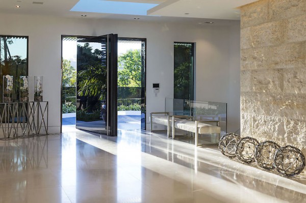 glass-entry-way