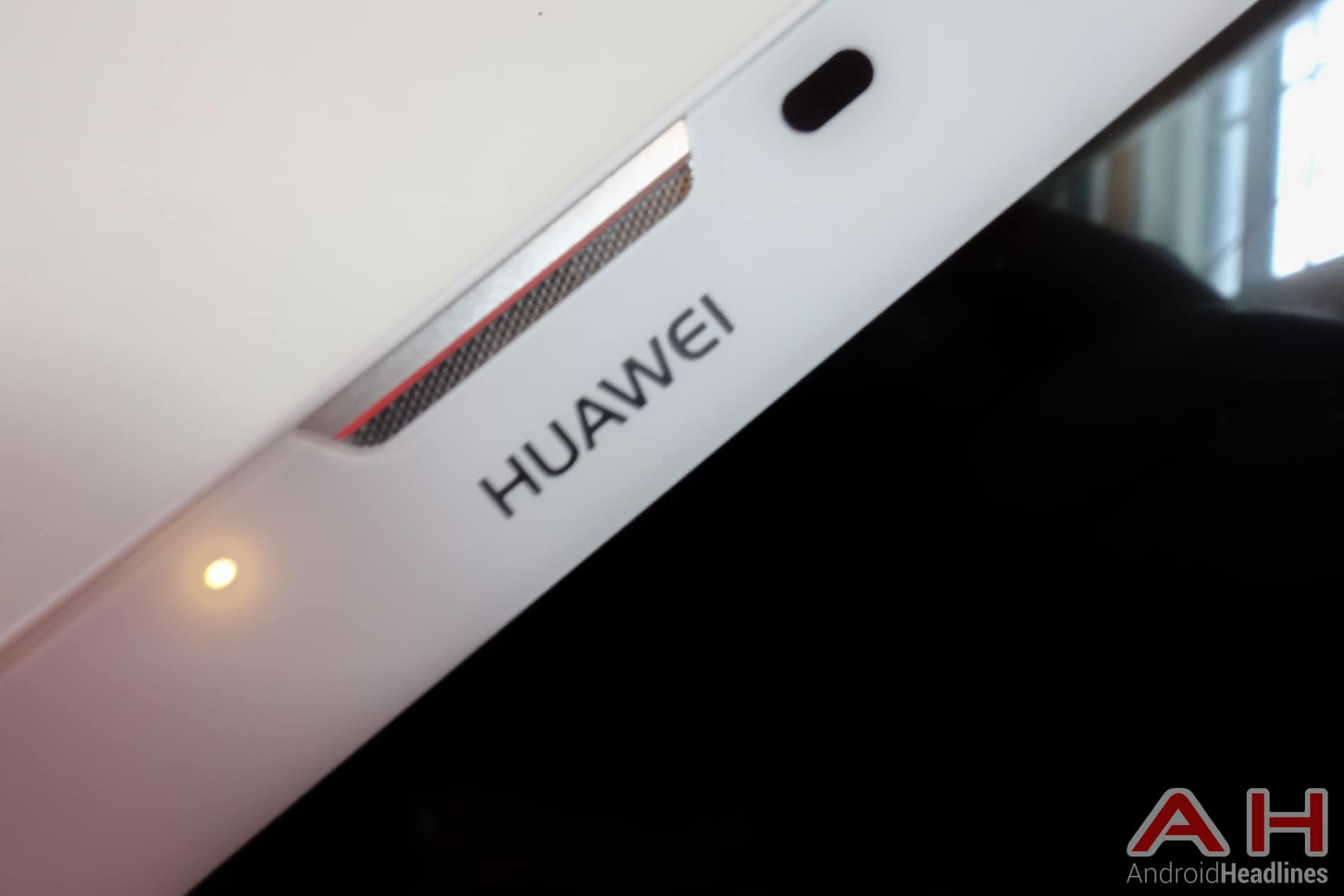 Huawei-Logo-AH-7