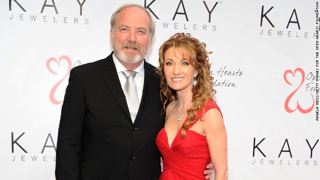 Jane Seymour and James Keach <a href='http://ift.tt/1fBmCPG'>announced the end of their 20-year union in April 2013.</a> The couple are the parents of twin sons.