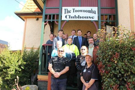 SUPPORT: Health Minister Lawrence Springborg visits the Toowoomba Clubhouse and praises the services it delivers. 
