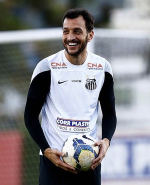 Edu Dracena, zagueiro do Santos (Foto: Ricardo Saibun / Divulgação Santos FC)