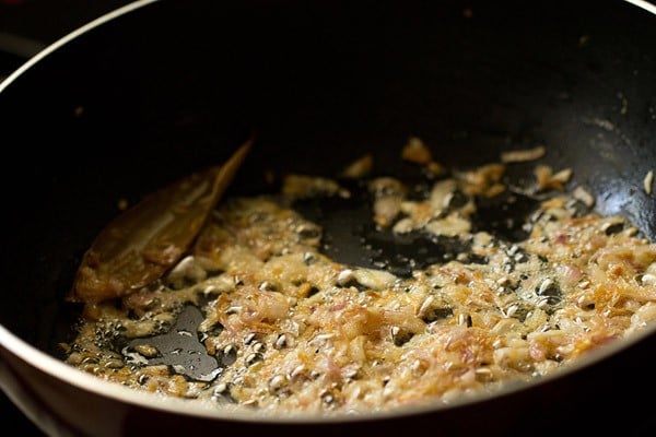 sauting onions for paneer lababdar recipe