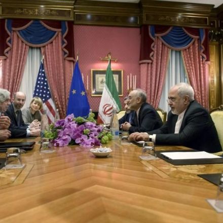 Iran and Powers Close in on 2-3 page Nuclear Deal, Success Uncertain