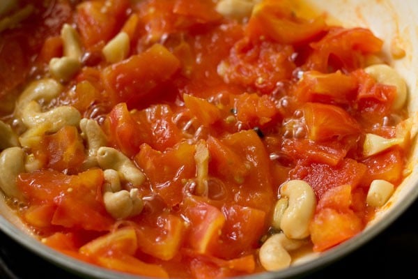tomatoes for paneer lababdar recipe