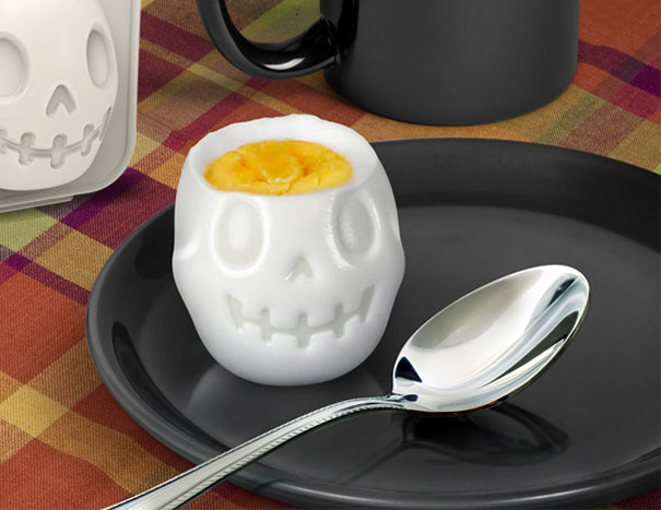 skull-egg-mold-egg-o-matic-2