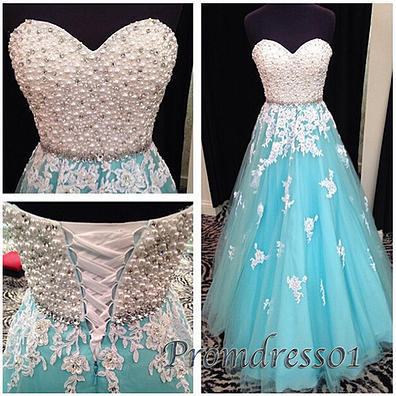 Blue tulle prom dress