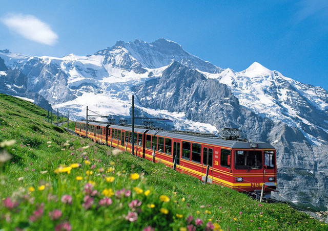 Kerana Buruk Perangai, Switzerland Sediakan Kereta api Khas Untuk Pelancong China 