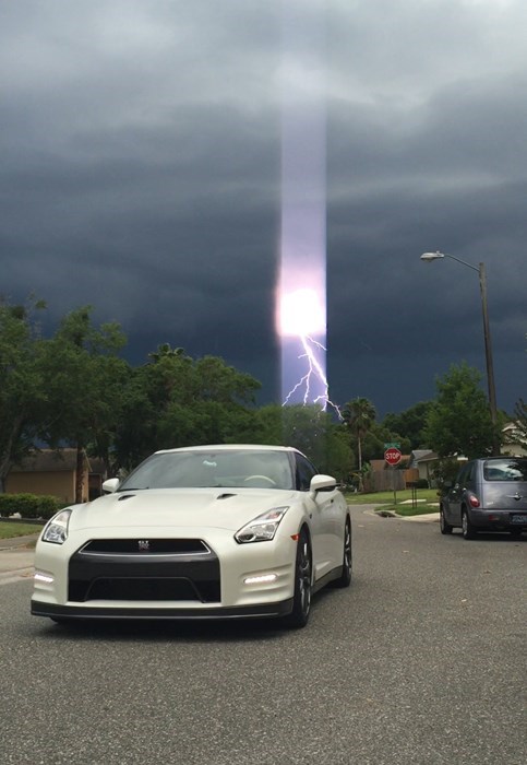 epic-win-pic-timing-lightning