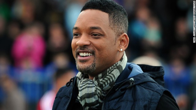 Will Smith is making his way back to TV ... in a way. The actor, who's long since swapped the small screen for major movie blockbusters, is now set to executive produce a series based on his 2005 movie "Hitch." Smith isn't the only one adding a new TV project to his resume: