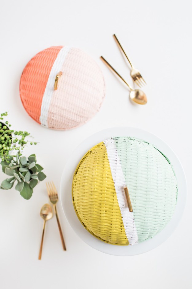Keep the bugs away from your grub with these colorblock food domes, on Sugar and Cloth.