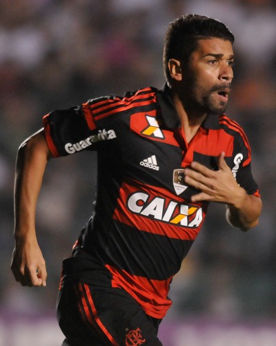 Eduardo da Silva gol Flamengo x Figueirense (Foto: Eduardo Valente / Ag. Estado)