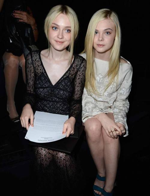 Fanning sisters February 11, 2015 at 09:00AM