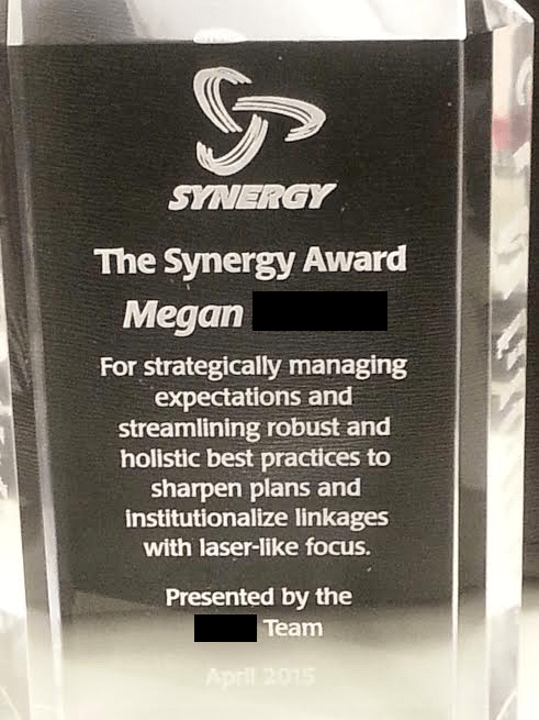 funny-work-pic-office-trophy