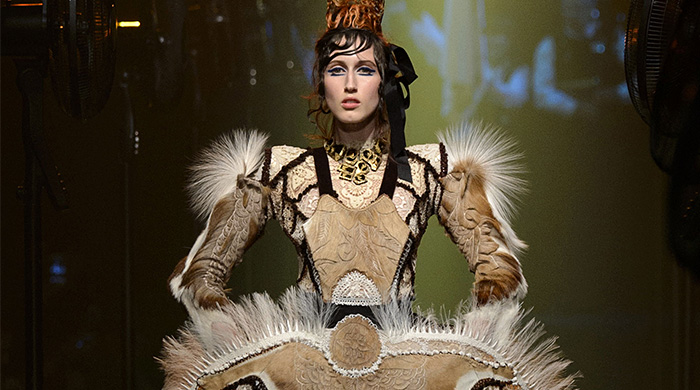Неделя высокой моды в Париже: Jean Paul Gaultier, осень 2015