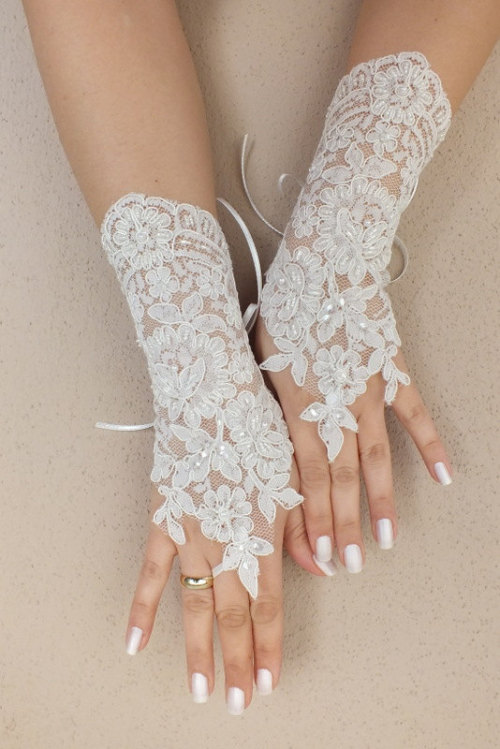 Wedding Gloves by Vivienn