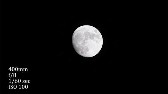 400mm shot of the moon