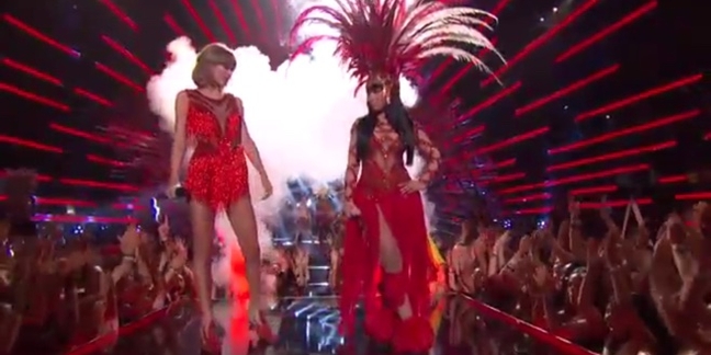 Nicki Minaj Duets With Taylor Swift to Open VMAs 