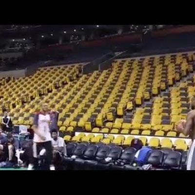 LeBron James Hits One-Handed Full Court Shot After Practice