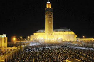 Masya Allah, Setiap Malam, Setengah Juta Warga Maroko Lakukan Shalat Tarawih di Masjid Hassan