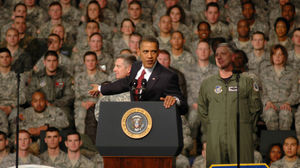 obama with troops