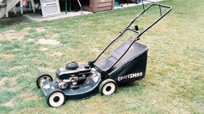 This Checklist Explains How to Properly Store Your Gas Mower for Winter