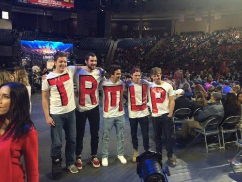 funny fail image donald trump supporter spelling fail