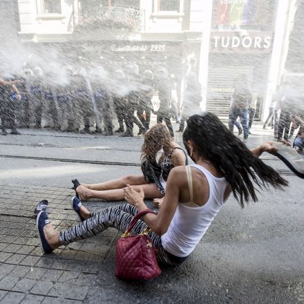 Turkish riot police fire water cannon and rubber pellets at Pride revellers