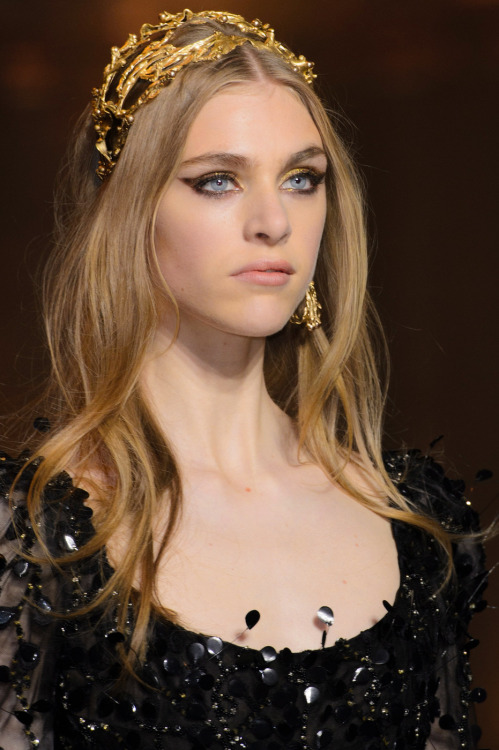 Elie Saab Fall 2015 Couture Collection ~ details Here’s...
