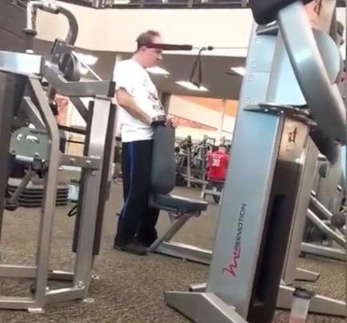 funny-gym-fail-doing-it-wrong