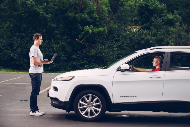 Hackers Remotely Kill a Jeep on the Highwayâ€”With Me in It