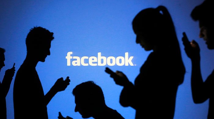Facebook будет предупреждать пользователей о слежке