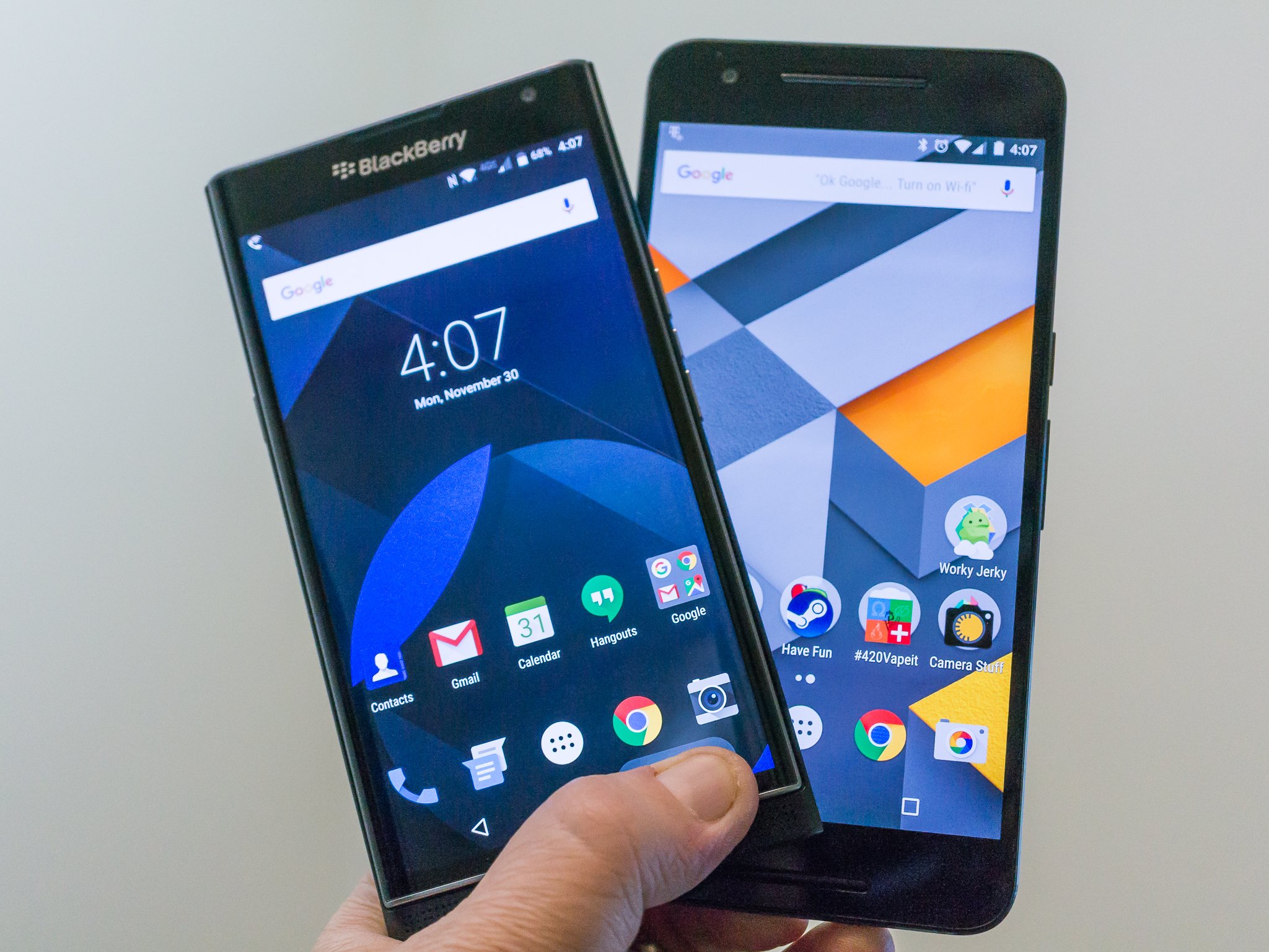 Quick Comparison: BlackBerry Priv versus Nexus 6P