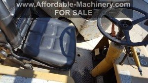25,000lb. Capacity Cat T250 Forklift For Sale (1)