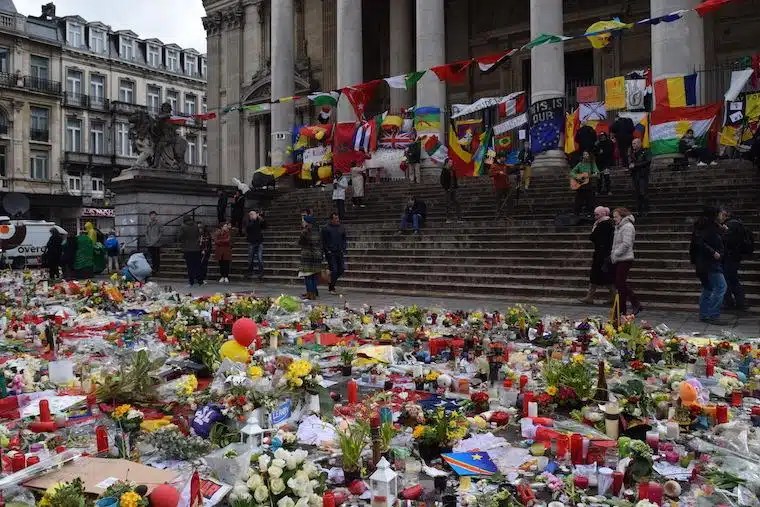 atentados em bruxelas homenagens