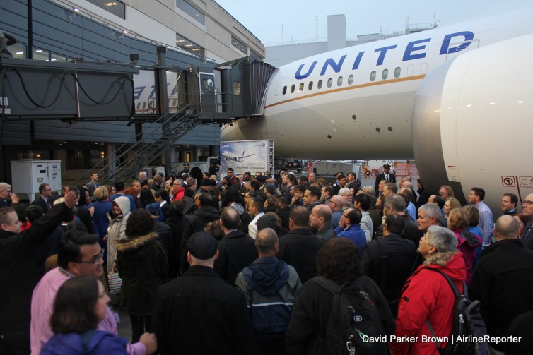 United employees get excited for their newest Boeing 787-9 Dreamliner