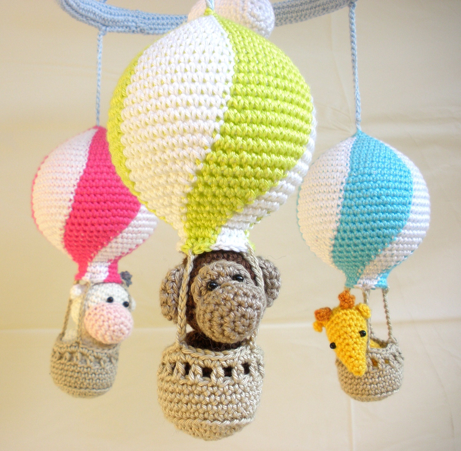 Hot air balloon mobile - Crochet mobile - Nursery mobile - Nursery furniture - Baby mobile hot air balloon - Hot air balloon