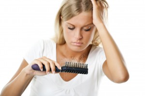 أسباب و علاج تساقط الشعر