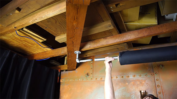 plumbing conduits to hang backgrounds