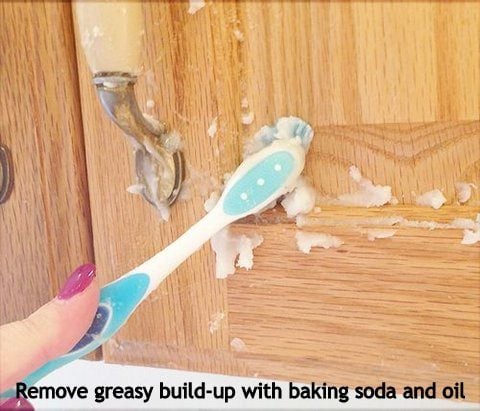 cleaning cabinets with baking soda