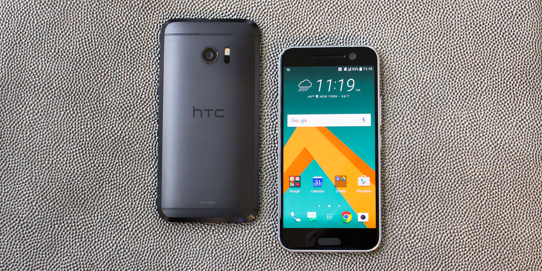 HTC 10 front and back