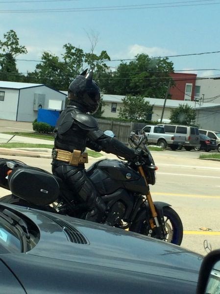 win-pic-batman-motorcycle-gear