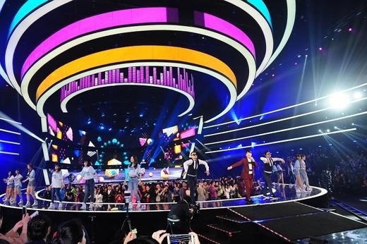 イム・チャンジョン、SNH48とコラボステージ披露！「2015 韓中歌謡祭」盛況のうちに終了