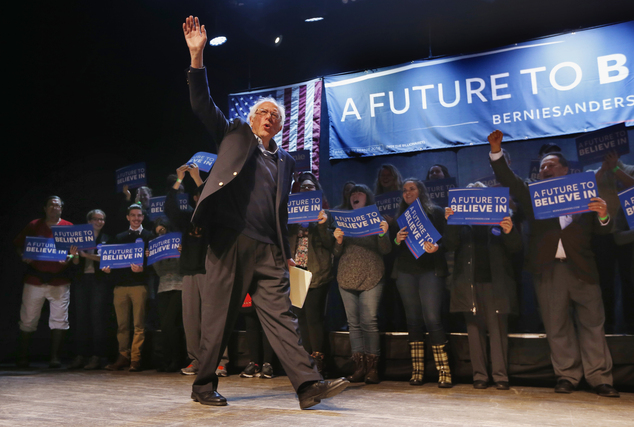 Democratic presidential candidate, Sen. Bernie Sanders, I-Vt. acknowledges applause as he takes the stage at a campaign stop, Wednesday, March 2, 2016, in Po...