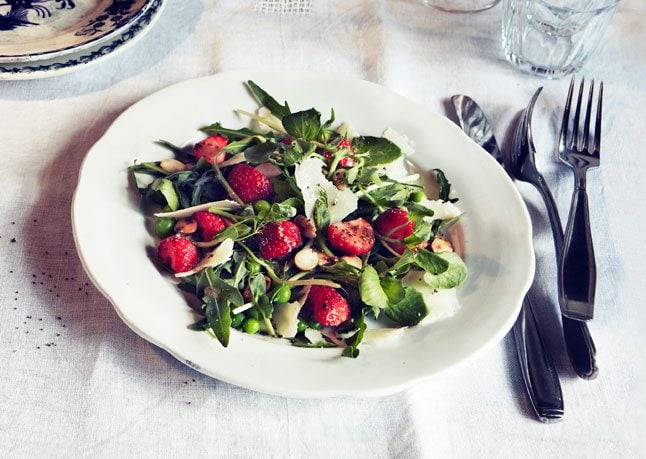 strawberry almond and pea salad
