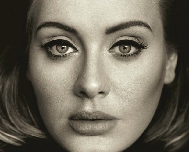 Anyone who knows Adele knows that she is a goddess of all things...but especially winged eyeliner.