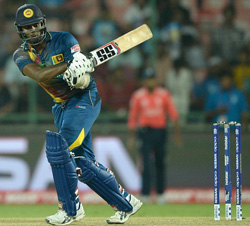  Sri Lanka faces defeat from England ....