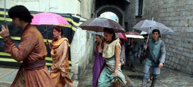 Extras en el primer día de rodaje de la serie 'Juego de Tronos' en la ciudad de Girona. 
