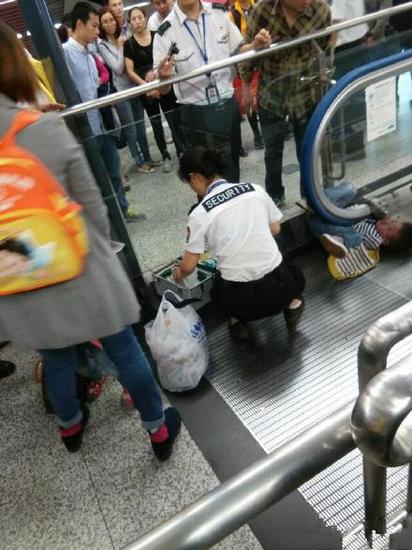 4-year-old Boy Passed Away In China After Getting Stuck In The Escalator! UNBELIEVABLE!