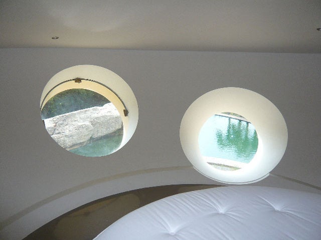 Dome Houses to Protect You from the Dark Future